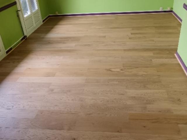 Retrait de moquette pour pose de parquet collé sur LE HAVRE 76600